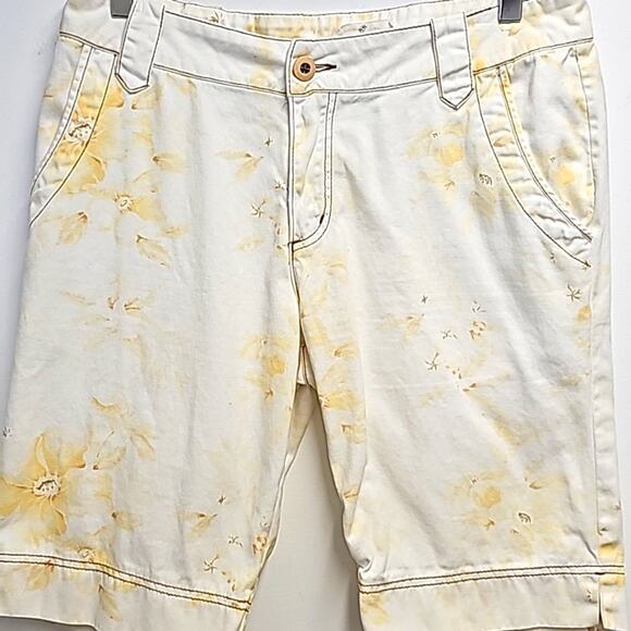 Paradise Shores Cream w/Gold Floral Print Shorts Zip & Button Closure Womens 6 - Picture 2 of 11